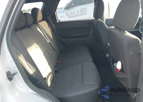 2012 Ford Escape Xlt z USA, uszkodzony, nr VIN 1FMCU9DG3CKB49679